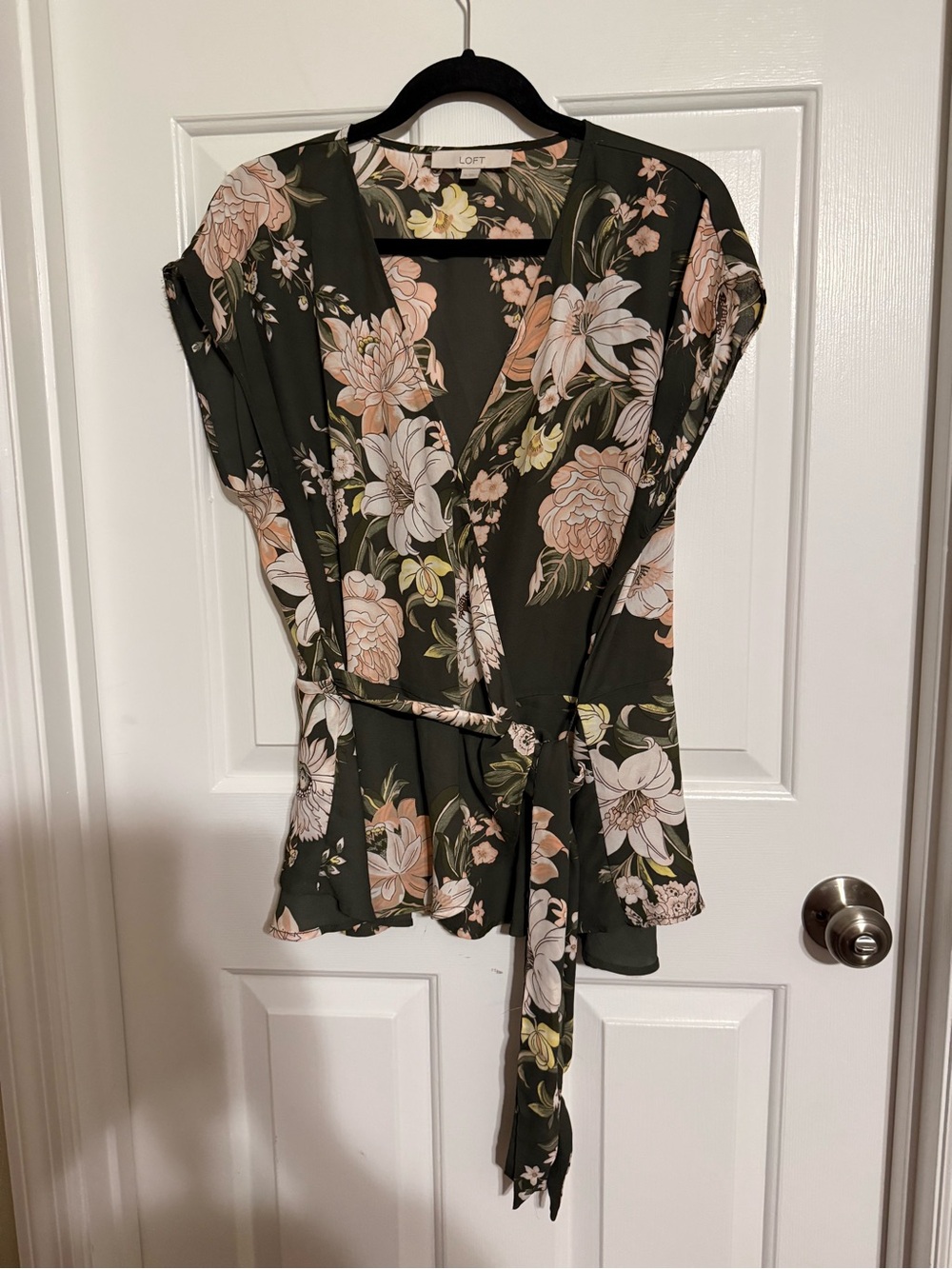 LOFT Dark Olive Green Floral True Wrap Top Side Tie Peplum XL